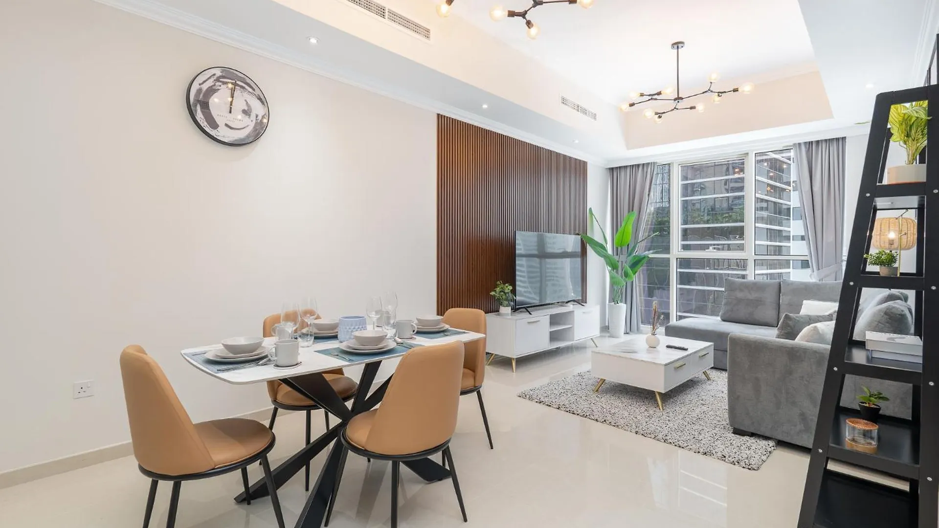 Heaven Crest Vacation Homes Downtown - Studio And 1 Bedroom Suites 2 Minute Walk To Dubai Mall And Burj Khalifa 0*,  Émirats arabes unis