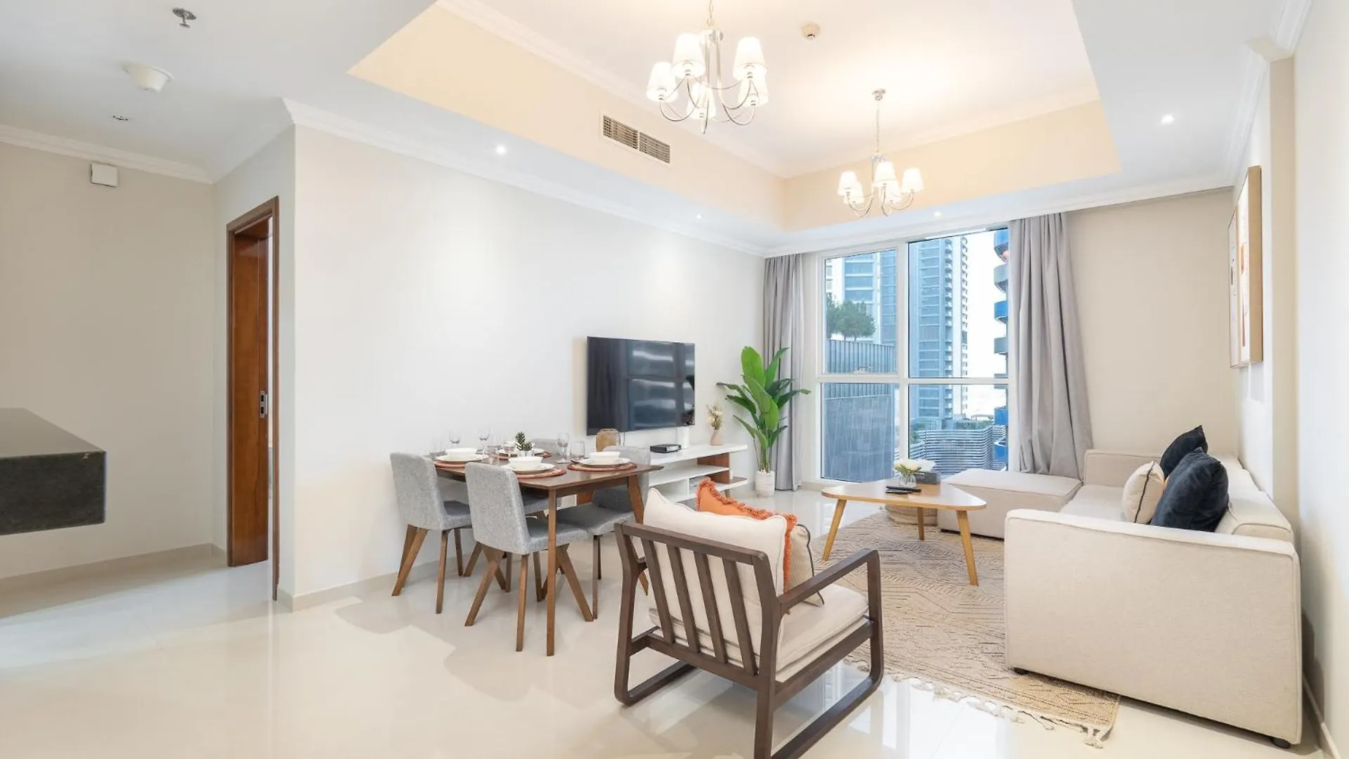 Heaven Crest Vacation Homes Downtown - Studio And 1 Bedroom Suites 2 Minute Walk To Dubai Mall And Burj Khalifa