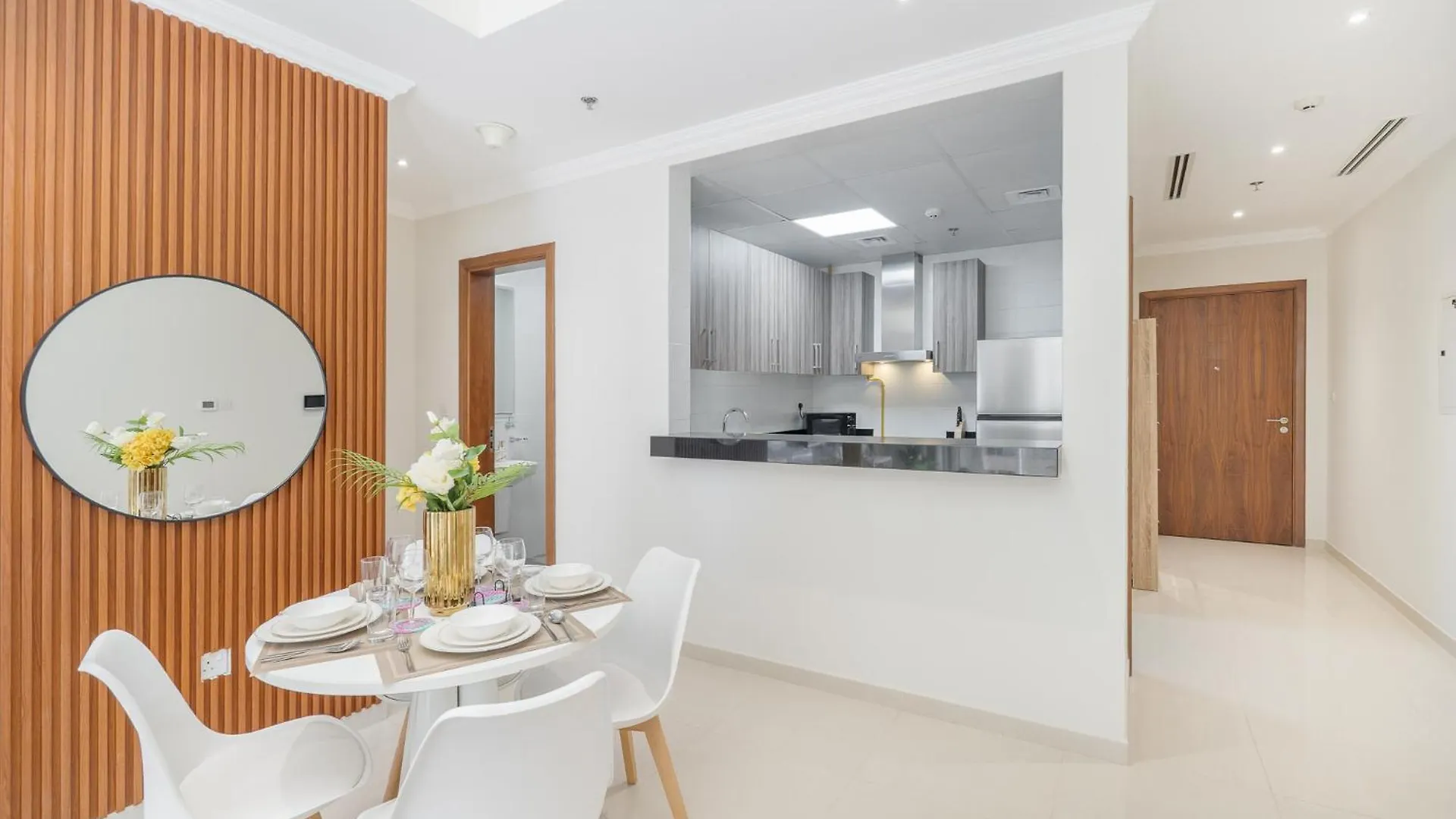 Heaven Crest Vacation Homes Downtown - Studio And 1 Bedroom Suites 2 Minute Walk To Dubai Mall And Burj Khalifa Appartement