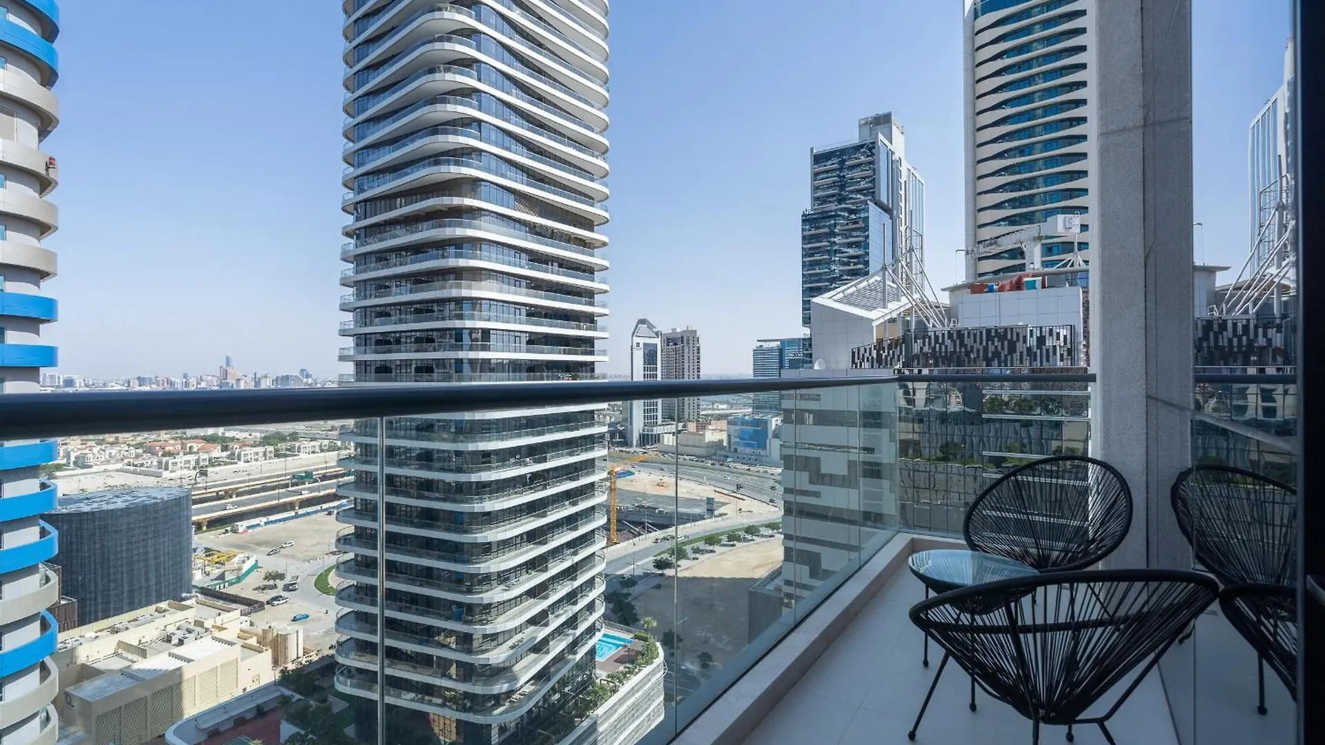 Heaven Crest Vacation Homes Downtown - Studio And 1 Bedroom Suites 2 Minute Walk To Dubai Mall And Burj Khalifa Egyesült Arab Emírségek