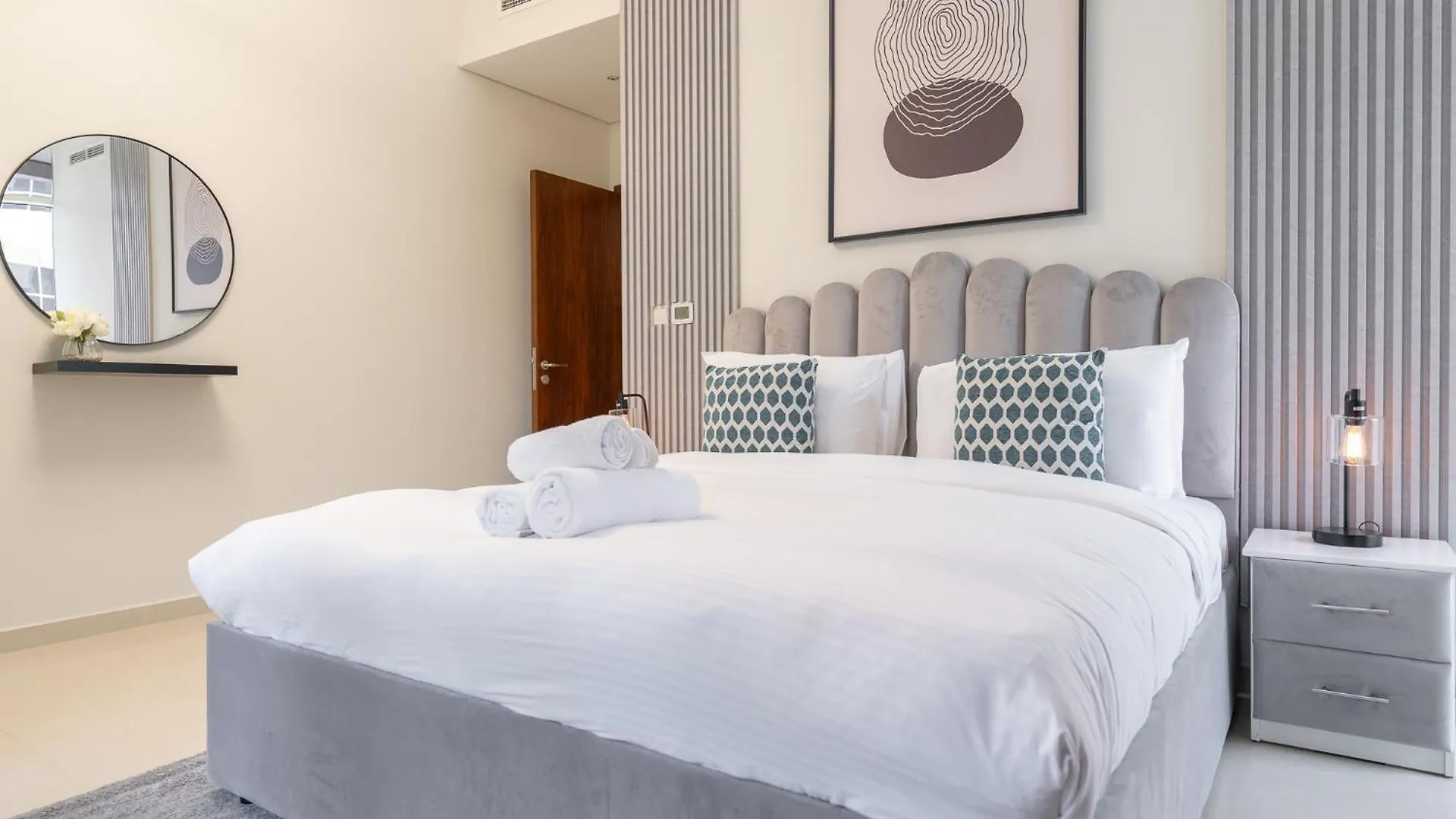 Apartman Heaven Crest Vacation Homes Downtown - Studio And 1 Bedroom Suites 2 Minute Walk To Dubai Mall And Burj Khalifa